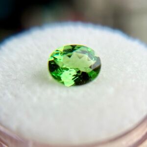 💚 1.2 CT Natural TSAVORITE GARNET Vivid Green | Eye-Clean | Investment Gem